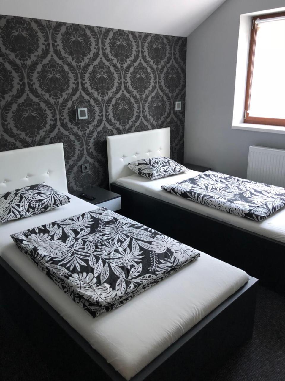 Tardosi Vendeghaz Hotel Miskolc Bagian luar foto