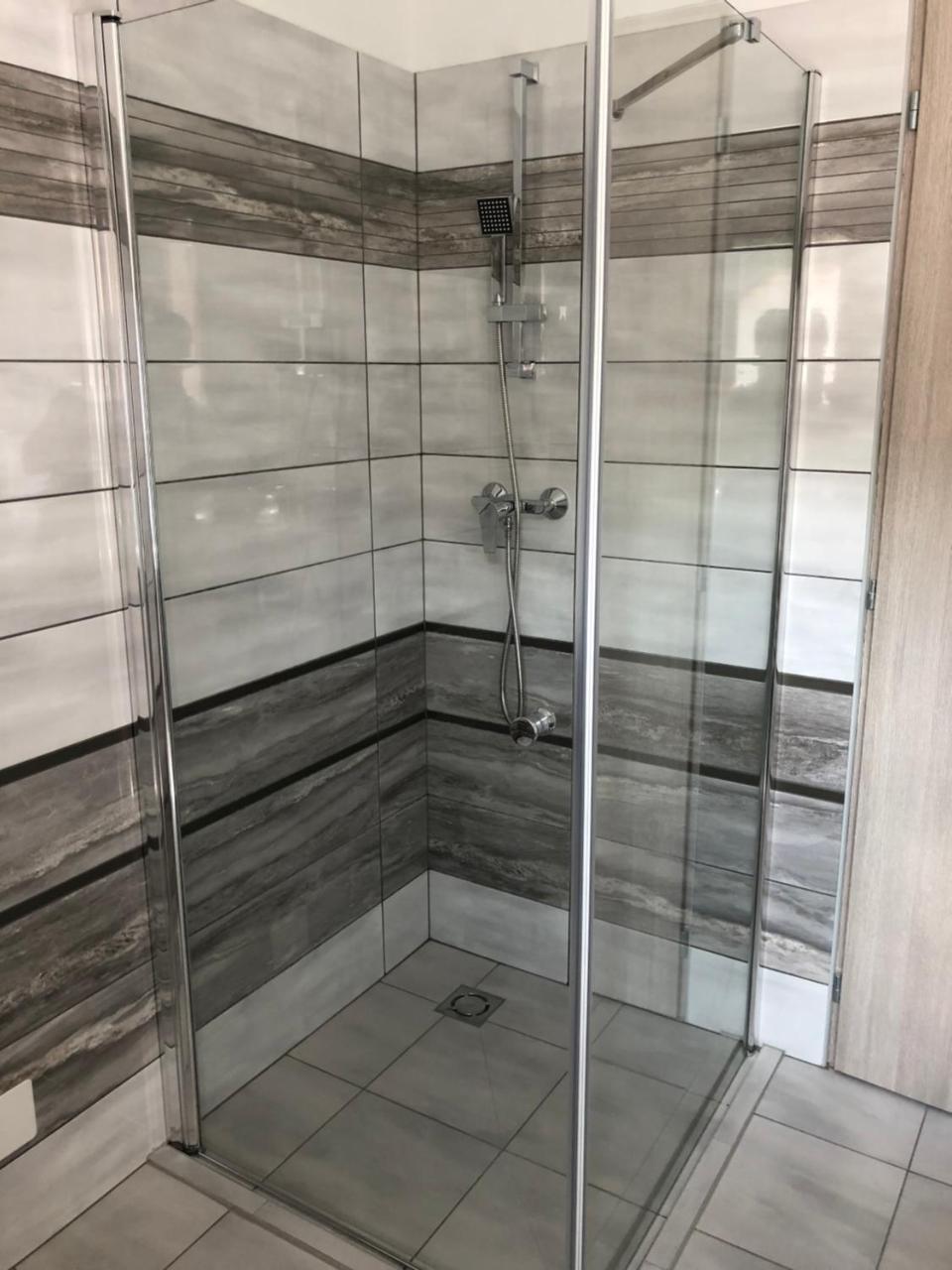 Tardosi Vendeghaz Hotel Miskolc Bagian luar foto